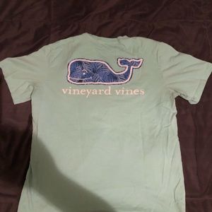 Vineyard Vines T-shirt
